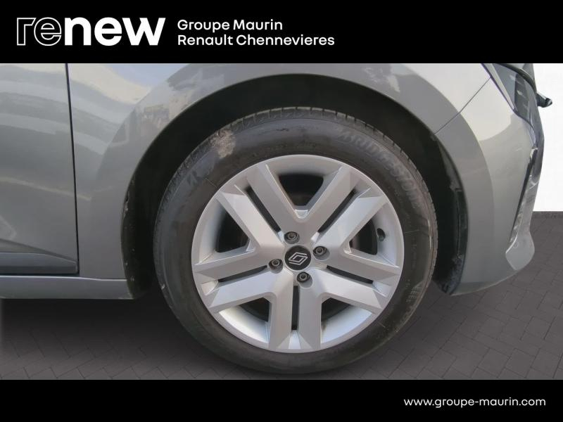 RENAULT Clio d’occasion à vendre à CHENNEVIÈRES-SUR-MARNE chez ADP - SOVEA 94 (Photo 11)