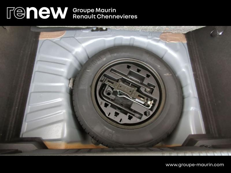 RENAULT Clio d’occasion à vendre à CHENNEVIÈRES-SUR-MARNE chez ADP - SOVEA 94 (Photo 15)