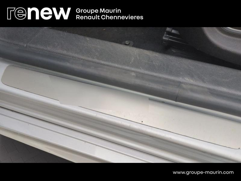 RENAULT Talisman d’occasion à vendre à CHENNEVIÈRES-SUR-MARNE chez ADP - SOVEA 94 (Photo 19)