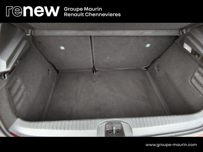 RENAULT Clio d’occasion à vendre à CHENNEVIÈRES-SUR-MARNE chez ADP - SOVEA 94 (Photo 13)