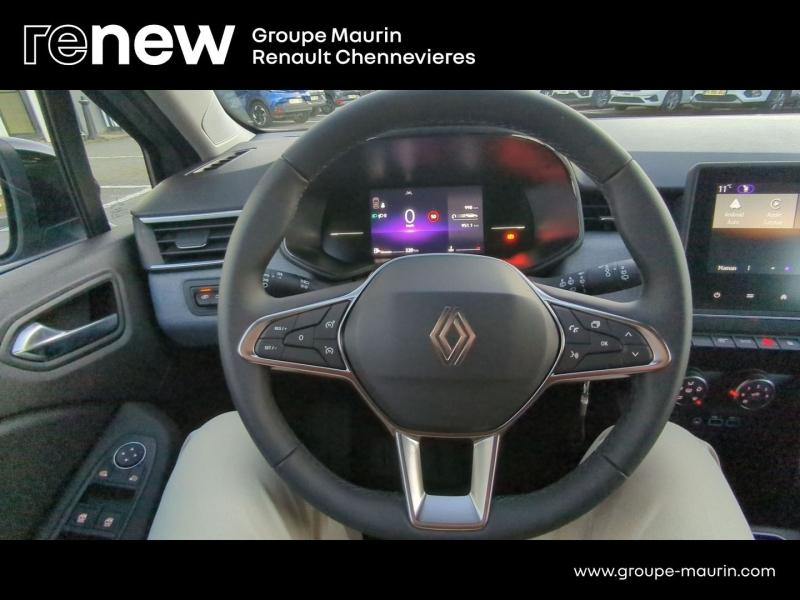 RENAULT Clio d’occasion à vendre à CHENNEVIÈRES-SUR-MARNE chez ADP - SOVEA 94 (Photo 14)