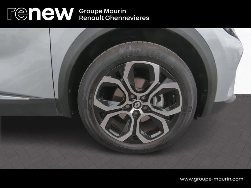 RENAULT Captur d’occasion à vendre à CHENNEVIÈRES-SUR-MARNE chez ADP - SOVEA 94 (Photo 12)