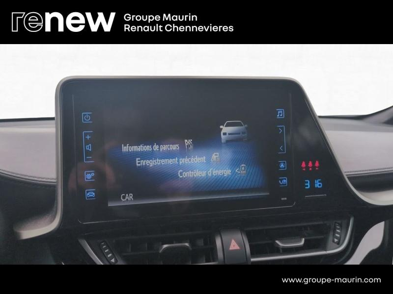 TOYOTA C-HR d’occasion à vendre à CHENNEVIÈRES-SUR-MARNE chez ADP - SOVEA 94 (Photo 12)