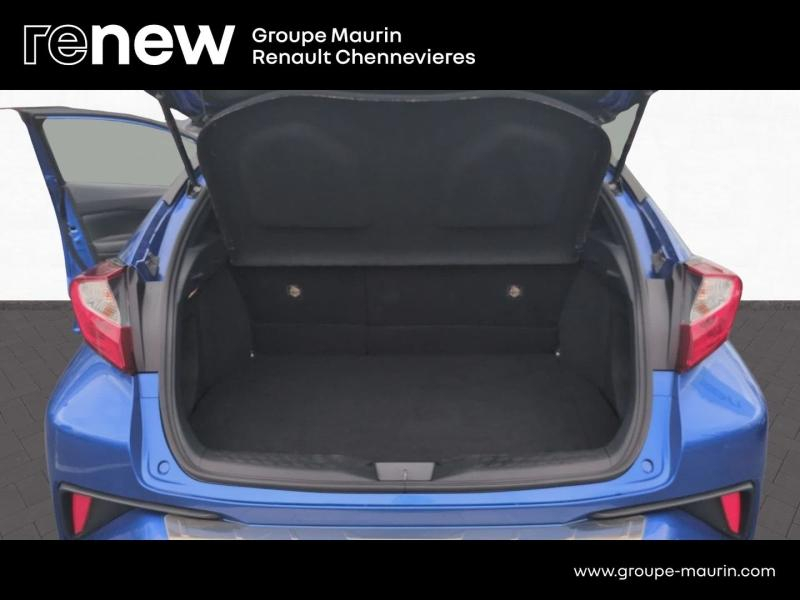 TOYOTA C-HR d’occasion à vendre à CHENNEVIÈRES-SUR-MARNE chez ADP - SOVEA 94 (Photo 13)