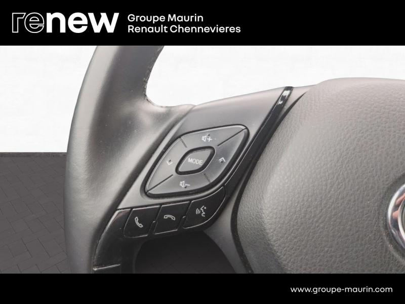 TOYOTA C-HR d’occasion à vendre à CHENNEVIÈRES-SUR-MARNE chez ADP - SOVEA 94 (Photo 18)