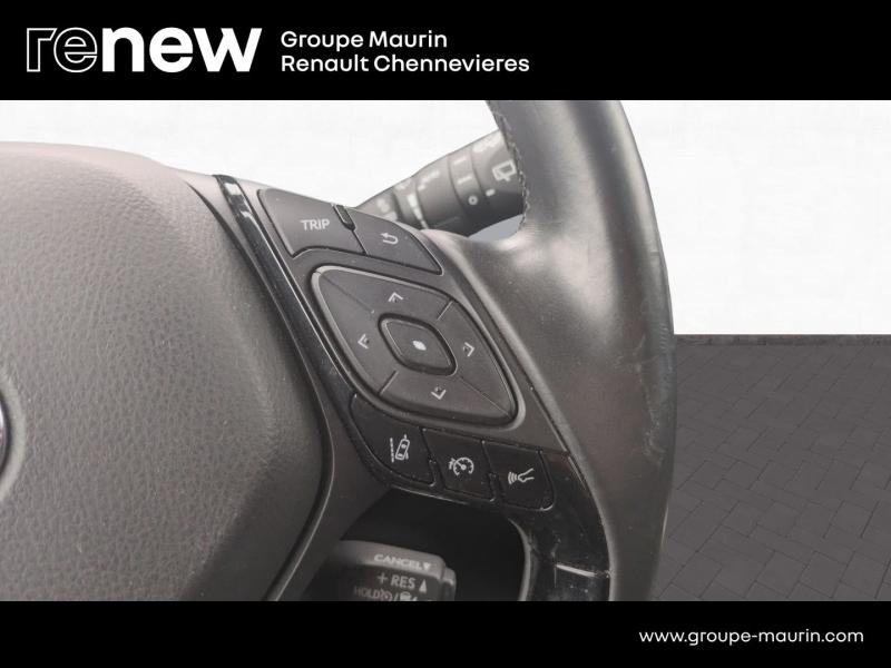 TOYOTA C-HR d’occasion à vendre à CHENNEVIÈRES-SUR-MARNE chez ADP - SOVEA 94 (Photo 19)