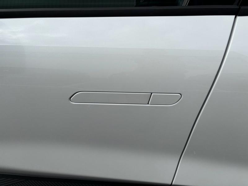 RENAULT Scenic d’occasion à vendre à CHENNEVIÈRES-SUR-MARNE chez ADP - SOVEA 94 (Photo 12)