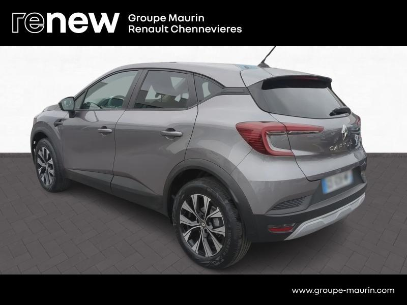 RENAULT Captur d’occasion à vendre à CHENNEVIÈRES-SUR-MARNE chez ADP - SOVEA 94 (Photo 3)
