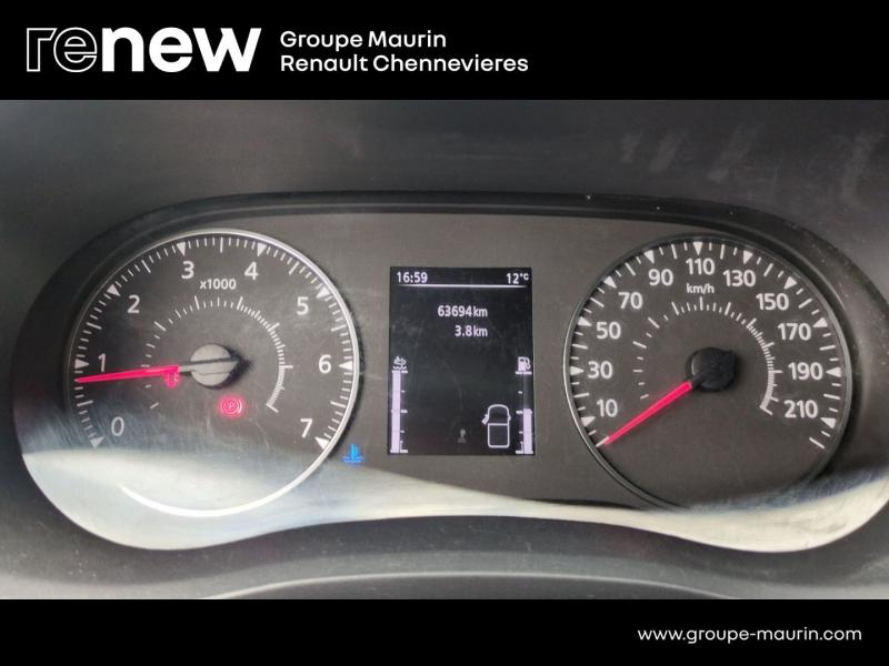 RENAULT Master Benne VUL d’occasion à vendre à CHENNEVIÈRES-SUR-MARNE chez ADP - SOVEA 94 (Photo 12)