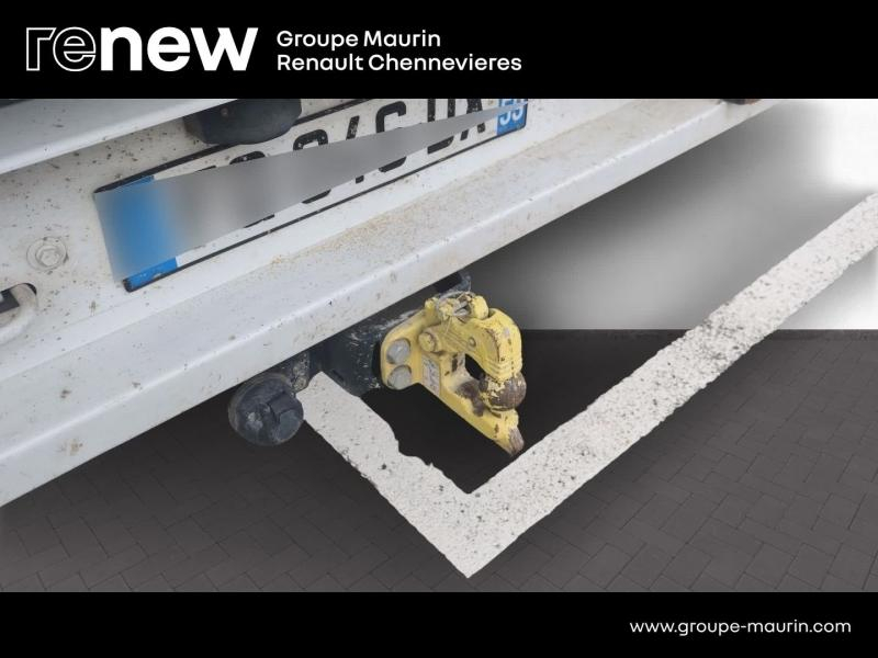 RENAULT Master Benne VUL d’occasion à vendre à CHENNEVIÈRES-SUR-MARNE chez ADP - SOVEA 94 (Photo 15)