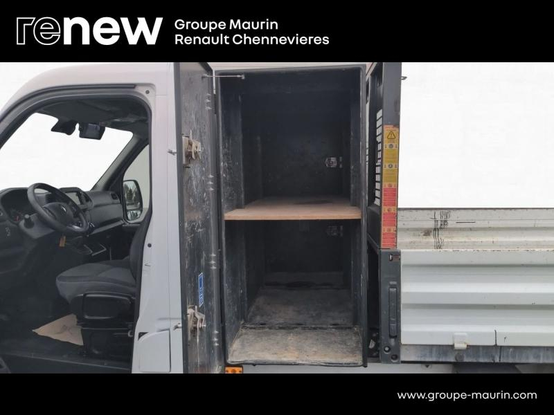 RENAULT Master Benne VUL d’occasion à vendre à CHENNEVIÈRES-SUR-MARNE chez ADP - SOVEA 94 (Photo 16)