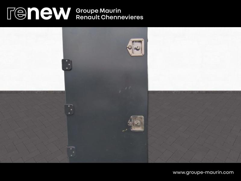 RENAULT Master Benne VUL d’occasion à vendre à CHENNEVIÈRES-SUR-MARNE chez ADP - SOVEA 94 (Photo 19)