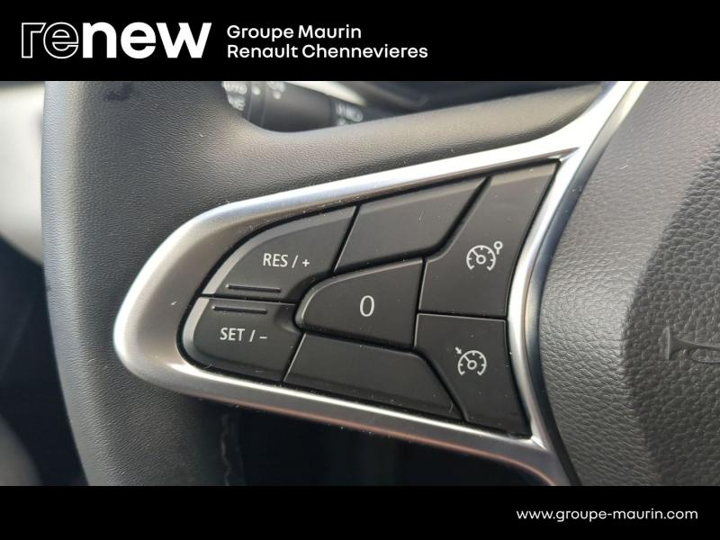 RENAULT Clio d’occasion à vendre à CHENNEVIÈRES-SUR-MARNE chez ADP - SOVEA 94 (Photo 15)