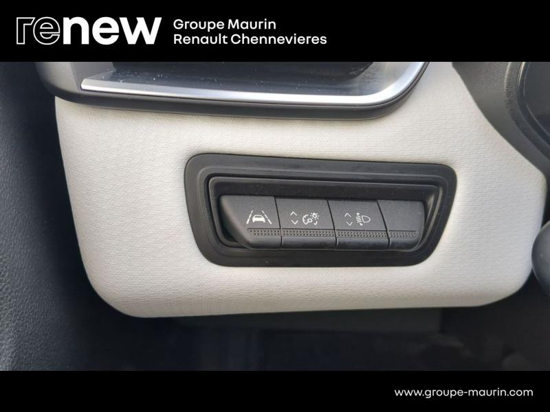 RENAULT Clio d’occasion à vendre à CHENNEVIÈRES-SUR-MARNE chez ADP - SOVEA 94 (Photo 19)