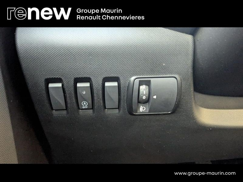 RENAULT Twingo d’occasion à vendre à CHENNEVIÈRES-SUR-MARNE chez ADP - SOVEA 94 (Photo 20)