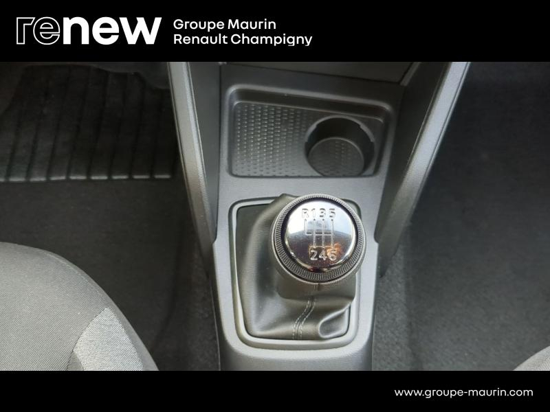 DACIA Duster d’occasion à vendre à CHENNEVIÈRES-SUR-MARNE chez ADP - SOVEA 94 (Photo 16)