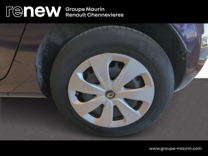 RENAULT Zoe d’occasion à vendre à CHENNEVIÈRES-SUR-MARNE chez ADP - SOVEA 94 (Photo 14)