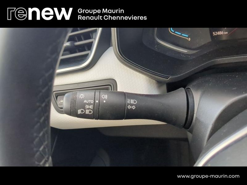 RENAULT Clio d’occasion à vendre à CHENNEVIÈRES-SUR-MARNE chez ADP - SOVEA 94 (Photo 17)