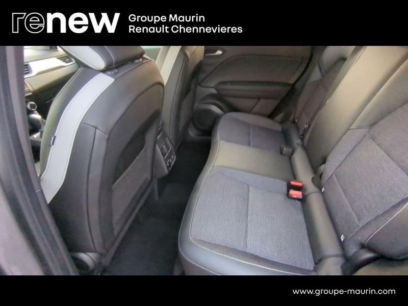 RENAULT Captur d’occasion à vendre à CHENNEVIÈRES-SUR-MARNE chez ADP - SOVEA 94 (Photo 10)