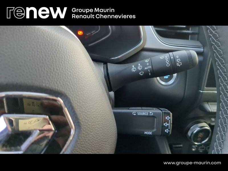 RENAULT Captur d’occasion à vendre à CHENNEVIÈRES-SUR-MARNE chez ADP - SOVEA 94 (Photo 18)