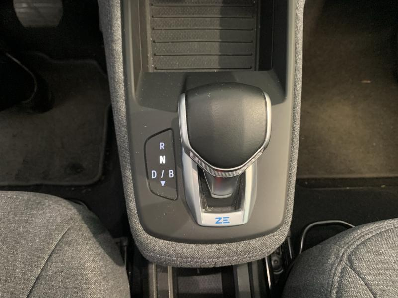 RENAULT Zoe d’occasion à vendre à CHENNEVIÈRES-SUR-MARNE chez ADP - SOVEA 94 (Photo 16)