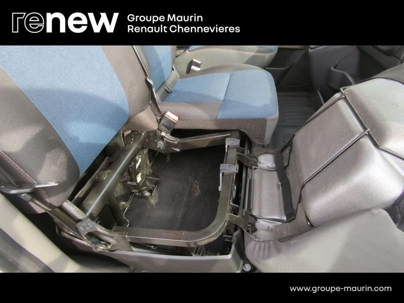 RENAULT Master Fg VUL d’occasion à vendre à CHENNEVIÈRES-SUR-MARNE chez ADP - SOVEA 94 (Photo 16)