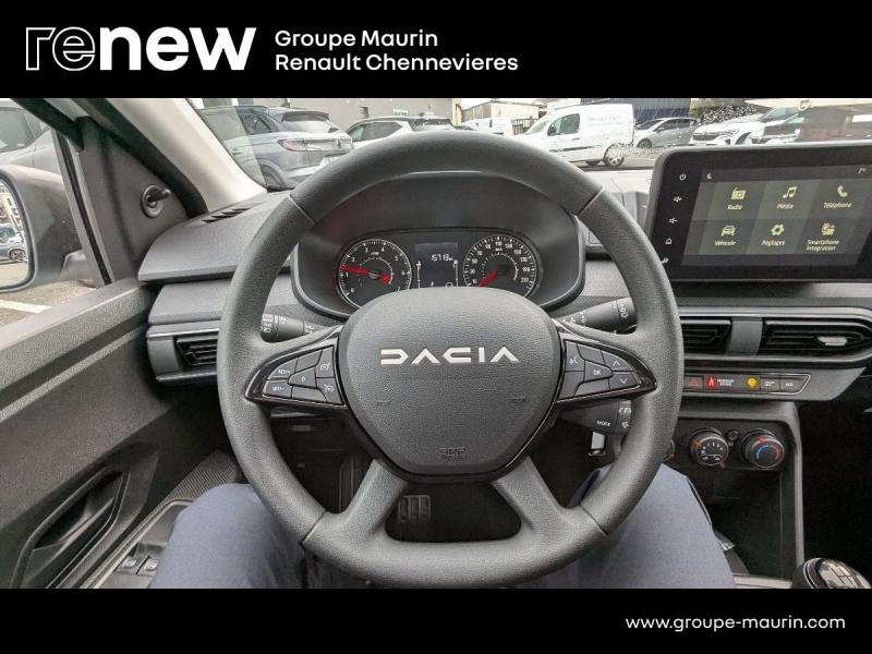 DACIA Sandero d’occasion à vendre à CHENNEVIÈRES-SUR-MARNE chez ADP - SOVEA 94 (Photo 14)