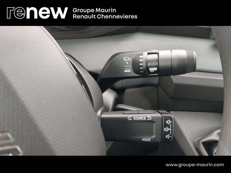 RENAULT Master Fg VUL d’occasion à vendre à CHENNEVIÈRES-SUR-MARNE chez ADP - SOVEA 94 (Photo 15)