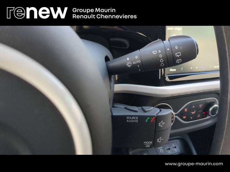 RENAULT Twingo d’occasion à vendre à CHENNEVIÈRES-SUR-MARNE chez ADP - SOVEA 94 (Photo 18)