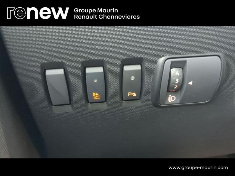 RENAULT Twingo d’occasion à vendre à CHENNEVIÈRES-SUR-MARNE chez ADP - SOVEA 94 (Photo 20)