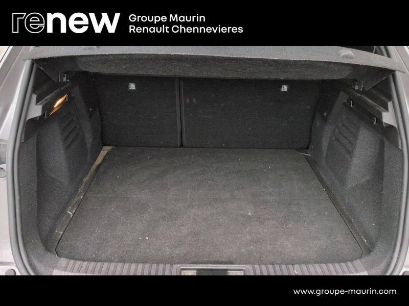 RENAULT  d’occasion à vendre à CHENNEVIÈRES-SUR-MARNE chez ADP - SOVEA 94 (Photo 8)