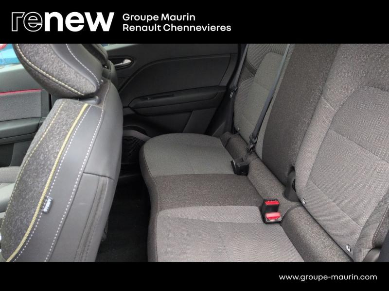 RENAULT  d’occasion à vendre à CHENNEVIÈRES-SUR-MARNE chez ADP - SOVEA 94 (Photo 16)