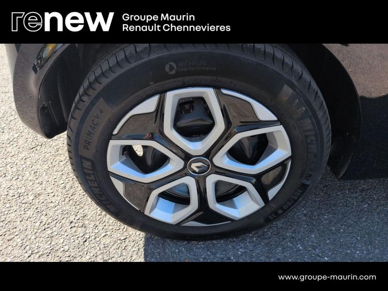 RENAULT Twingo d’occasion à vendre à CHENNEVIÈRES-SUR-MARNE chez ADP - SOVEA 94 (Photo 11)