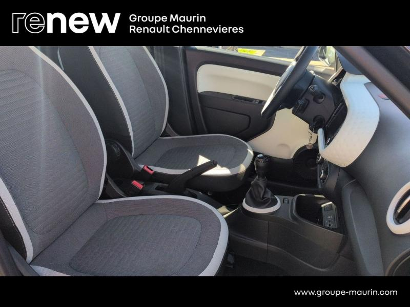 RENAULT Twingo d’occasion à vendre à CHENNEVIÈRES-SUR-MARNE chez ADP - SOVEA 94 (Photo 16)