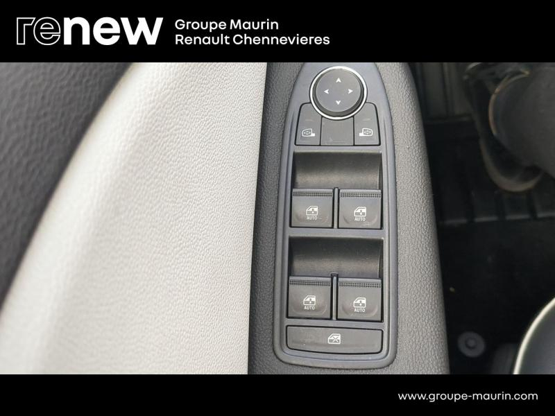 RENAULT Clio d’occasion à vendre à CHENNEVIÈRES-SUR-MARNE chez ADP - SOVEA 94 (Photo 14)