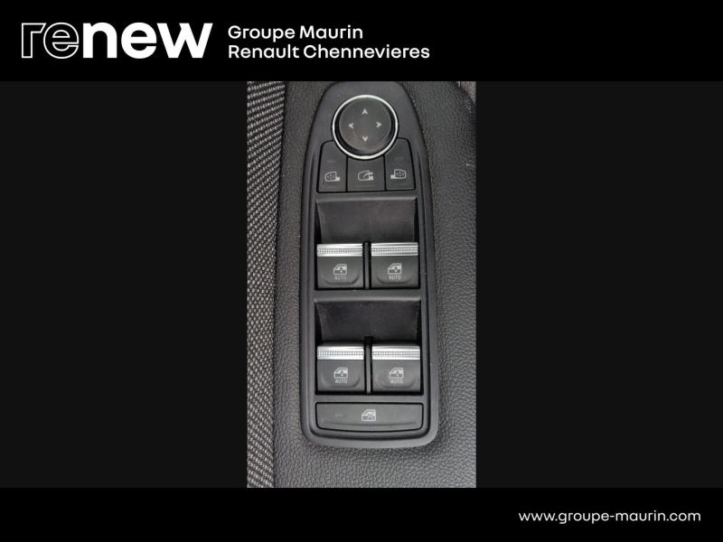 RENAULT  d’occasion à vendre à CHENNEVIÈRES-SUR-MARNE chez ADP - SOVEA 94 (Photo 18)