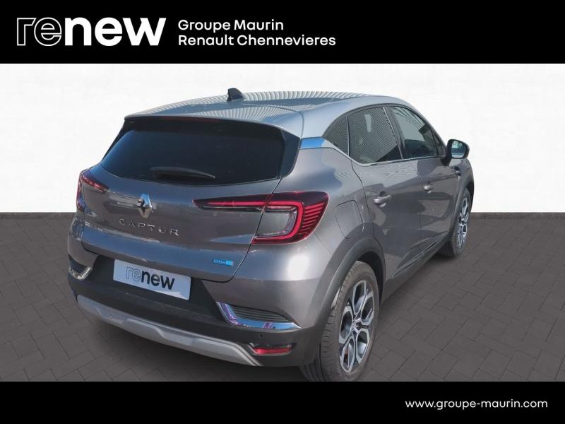 RENAULT Captur d’occasion à vendre à CHENNEVIÈRES-SUR-MARNE chez ADP - SOVEA 94 (Photo 5)