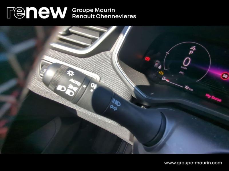 RENAULT Clio d’occasion à vendre à CHENNEVIÈRES-SUR-MARNE chez ADP - SOVEA 94 (Photo 18)