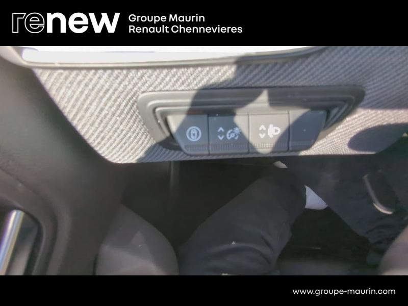 RENAULT Clio d’occasion à vendre à CHENNEVIÈRES-SUR-MARNE chez ADP - SOVEA 94 (Photo 20)