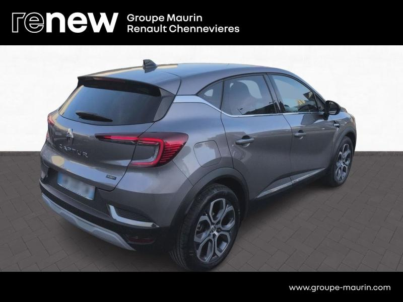 RENAULT Captur d’occasion à vendre à CHENNEVIÈRES-SUR-MARNE chez ADP - SOVEA 94 (Photo 5)