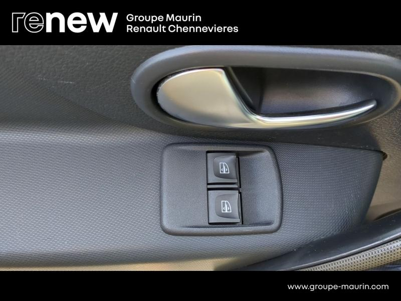 DACIA Sandero d’occasion à vendre à CHENNEVIÈRES-SUR-MARNE chez ADP - SOVEA 94 (Photo 15)