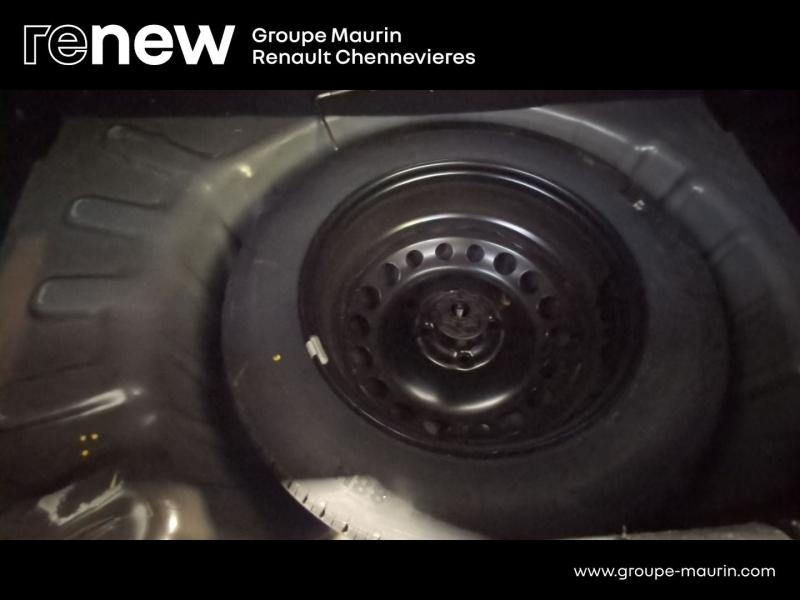 DACIA Sandero d’occasion à vendre à CHENNEVIÈRES-SUR-MARNE chez ADP - SOVEA 94 (Photo 13)