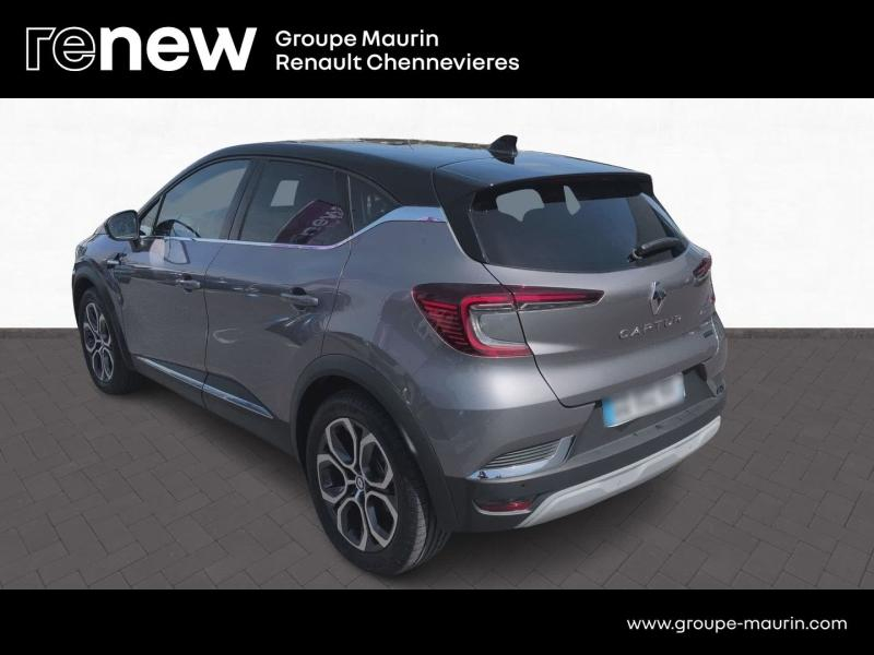 RENAULT Captur d’occasion à vendre à CHENNEVIÈRES-SUR-MARNE chez ADP - SOVEA 94 (Photo 7)