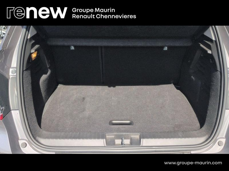 RENAULT Captur d’occasion à vendre à CHENNEVIÈRES-SUR-MARNE chez ADP - SOVEA 94 (Photo 8)