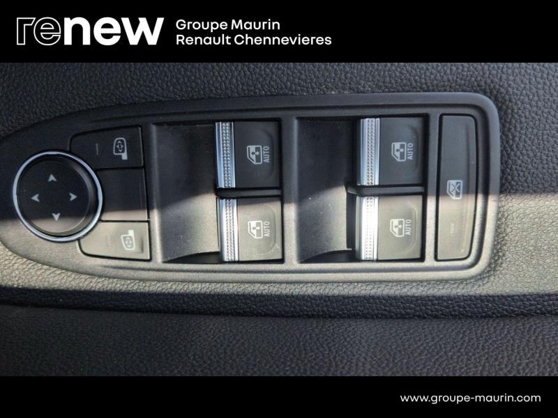 RENAULT Captur d’occasion à vendre à CHENNEVIÈRES-SUR-MARNE chez ADP - SOVEA 94 (Photo 16)