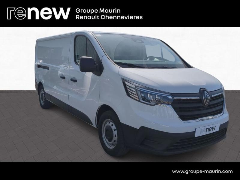 RENAULT Trafic Fg VUL d’occasion à vendre à CHENNEVIÈRES-SUR-MARNE chez ADP - SOVEA 94 (Photo 3)