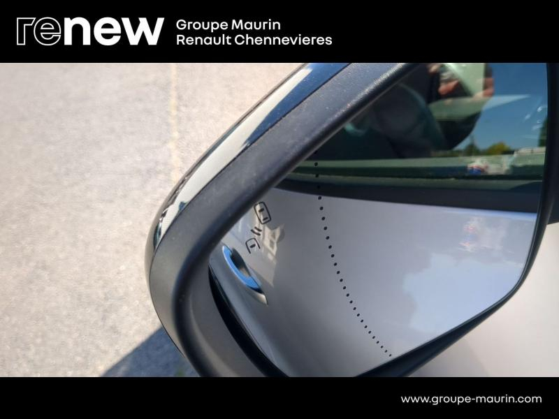RENAULT Grand Scenic d’occasion à vendre à CHENNEVIÈRES-SUR-MARNE chez ADP - SOVEA 94 (Photo 15)