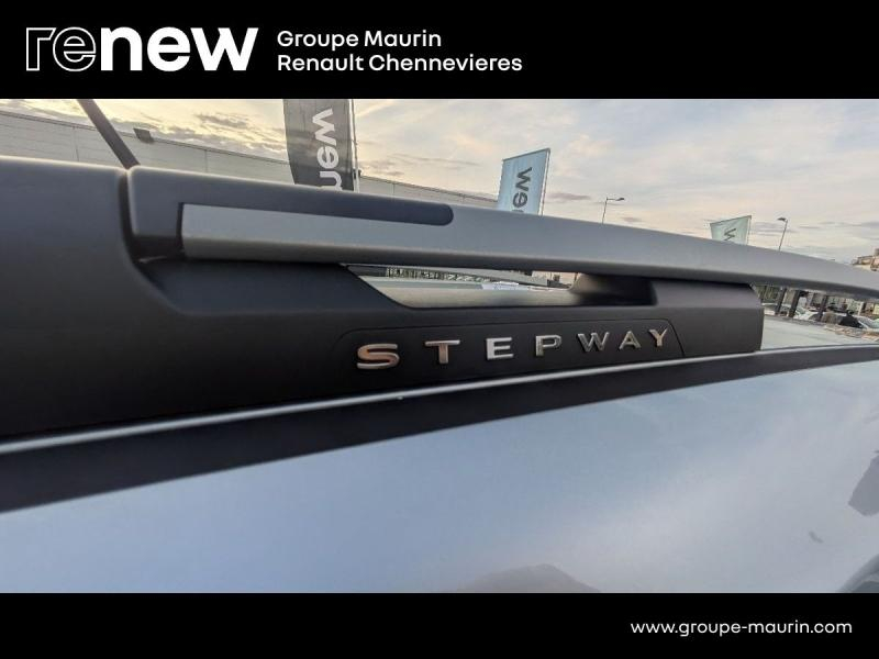 DACIA Sandero d’occasion à vendre à CHENNEVIÈRES-SUR-MARNE chez ADP - SOVEA 94 (Photo 17)