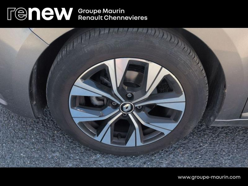 RENAULT Clio d’occasion à vendre à CHENNEVIÈRES-SUR-MARNE chez ADP - SOVEA 94 (Photo 10)