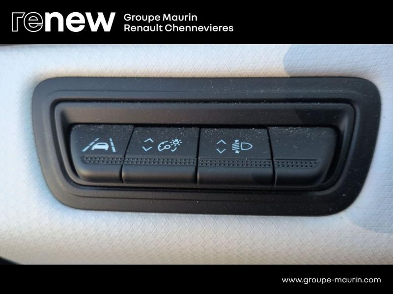 RENAULT Clio d’occasion à vendre à CHENNEVIÈRES-SUR-MARNE chez ADP - SOVEA 94 (Photo 19)